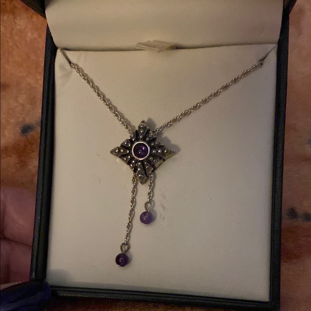 Elegant Silver and Purple Pendant Necklace
